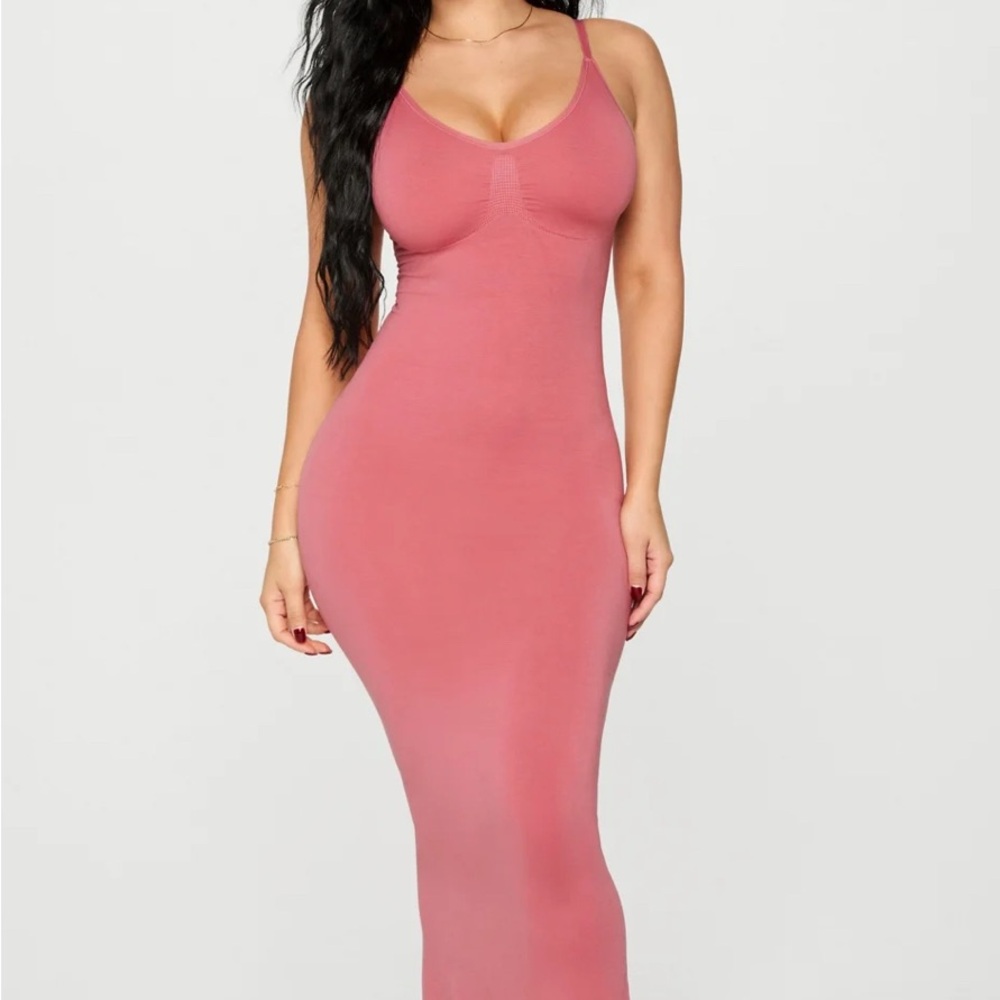 Fabletics Smooth As Hell Shaping Maxi Dressm